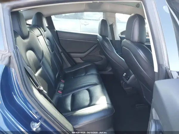5YJ3E1EA1NF188994 2022 TESLA MODEL 3 - Image 8