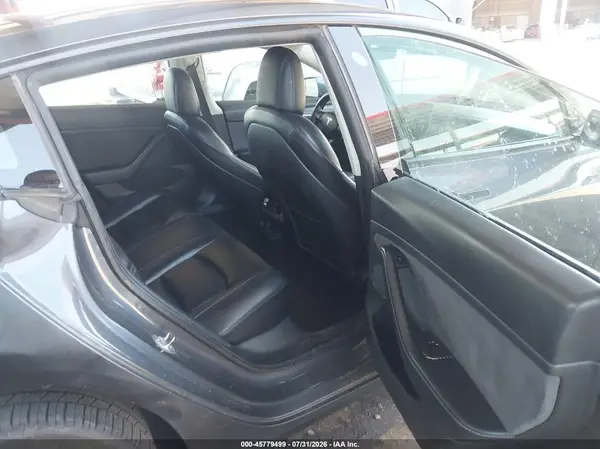 5YJ3E1EA1NF189384 2022 TESLA MODEL 3 - Image 8
