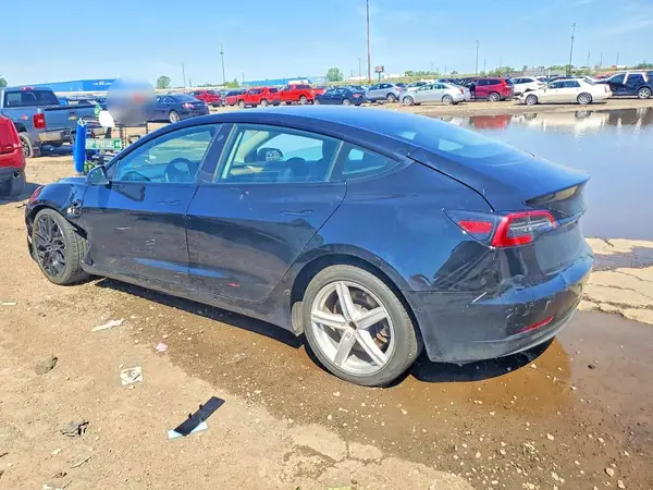 5YJ3E1EA1NF189868 2022 TESLA MODEL 3 - Image 2