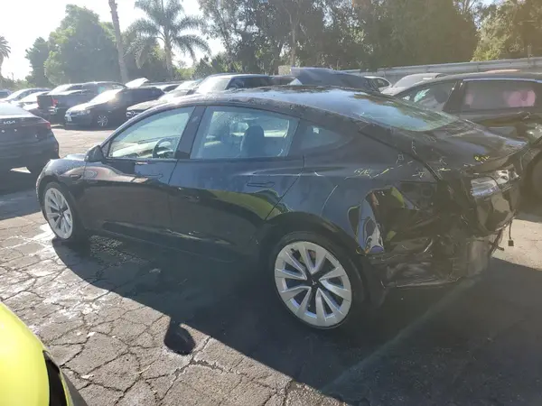 5YJ3E1EA1NF189885 2022 TESLA MODEL 3 - Image 2