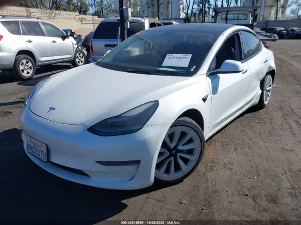 5YJ3E1EA1NF190793 2022 TESLA MODEL 3 - Image 2