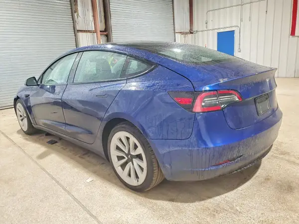 5YJ3E1EA1NF190874 2022 TESLA MODEL 3 - Image 2