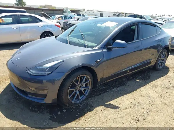 5YJ3E1EA1NF191233 2022 TESLA MODEL 3 - Image 2