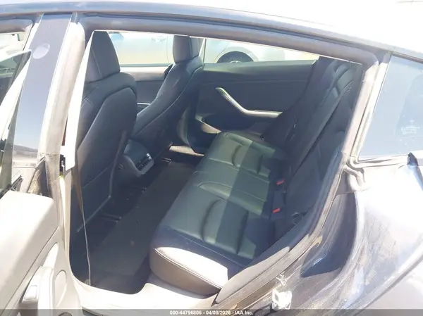 5YJ3E1EA1NF191233 2022 TESLA MODEL 3 - Image 8