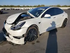 5YJ3E1EA1NF252046 2022 TESLA MODEL 3