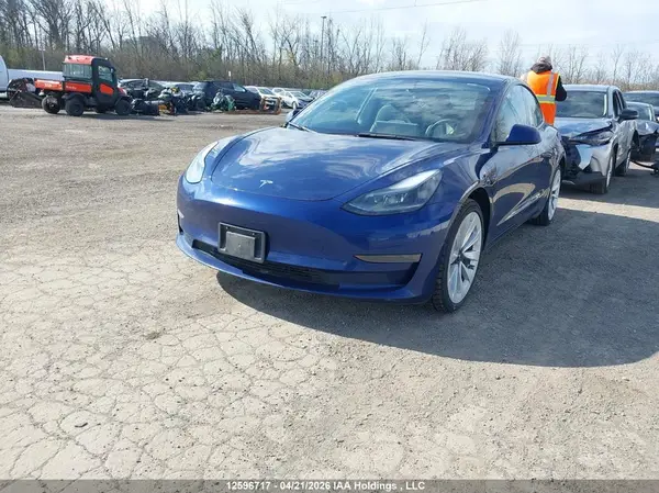 5YJ3E1EA1NF258073 2022 TESLA MODEL 3 - Image 2