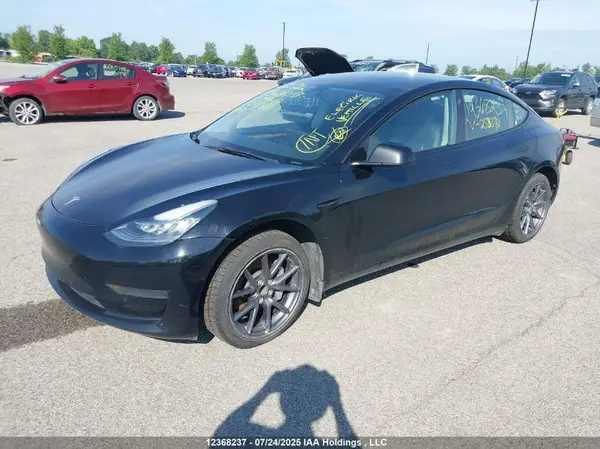 5YJ3E1EA1NF258381 2022 TESLA MODEL 3 - Image 2