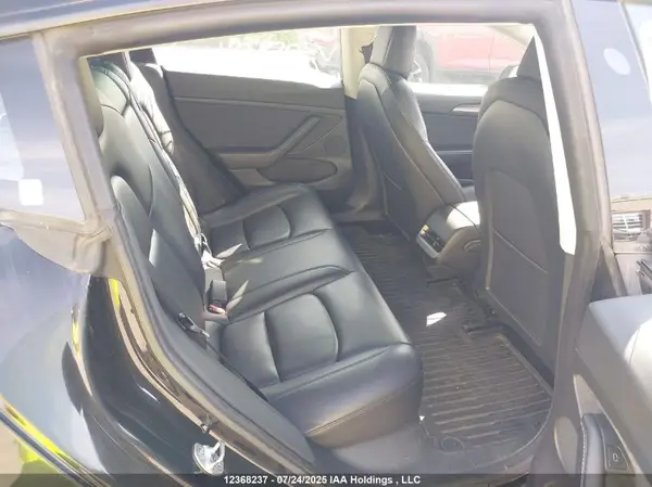 5YJ3E1EA1NF258381 2022 TESLA MODEL 3 - Image 8