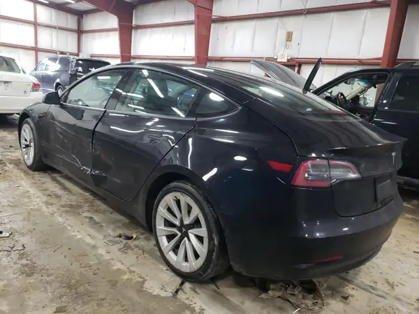 5YJ3E1EA1NF285600 2022 TESLA MODEL 3 - Image 2