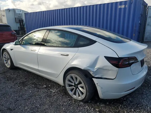 5YJ3E1EA1NF286861 2022 TESLA MODEL 3 - Image 2