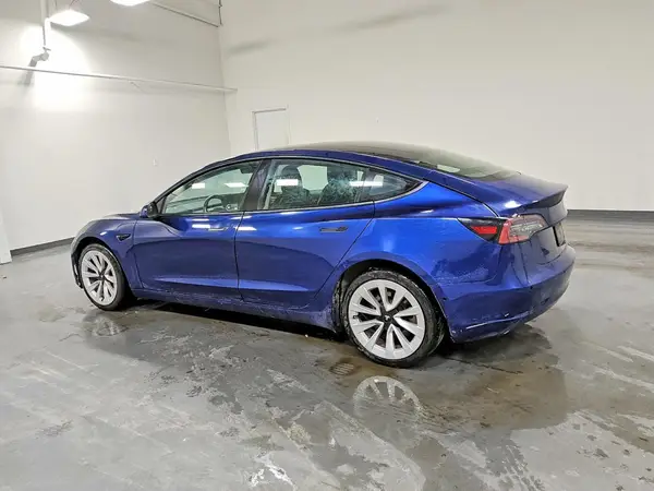 5YJ3E1EA1NF287394 2022 TESLA MODEL 3 - Image 2