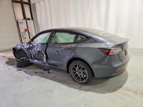 5YJ3E1EA1NF287525 2022 TESLA MODEL 3 - Image 2