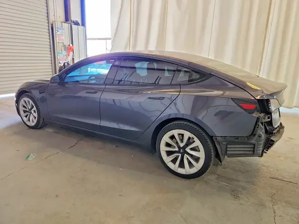 5YJ3E1EA1NF287783 2022 TESLA MODEL 3 - Image 2