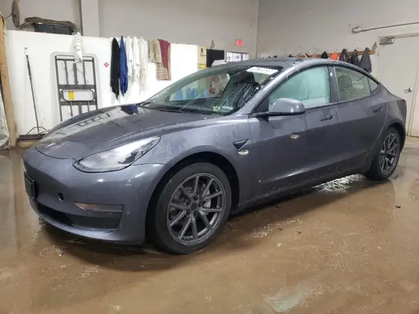 5YJ3E1EA1NF287962 2022 TESLA MODEL 3 - Image 1