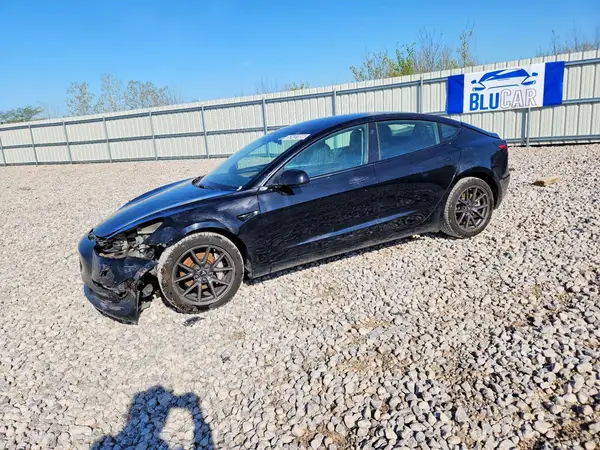 5YJ3E1EA1NF288013 2022 TESLA MODEL 3 - Image 1