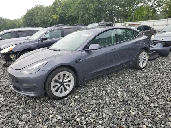 5YJ3E1EA1NF288688 2022 TESLA MODEL 3 - Image 1
