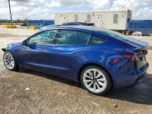 5YJ3E1EA1NF288691 2022 TESLA MODEL 3 - Image 2