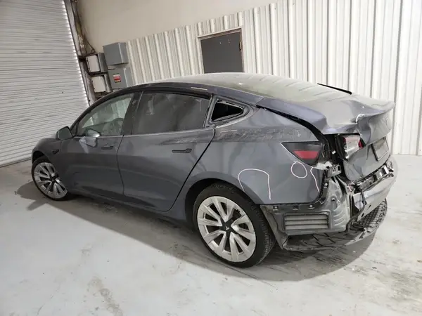 5YJ3E1EA1NF289470 2022 TESLA MODEL 3 - Image 2