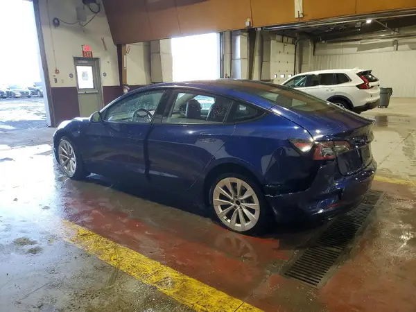 5YJ3E1EA1NF290327 2022 TESLA MODEL 3 - Image 2