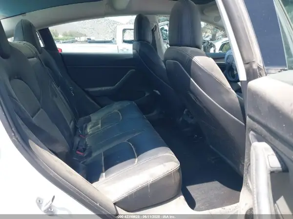 5YJ3E1EA1NF294264 2022 TESLA MODEL 3 - Image 8