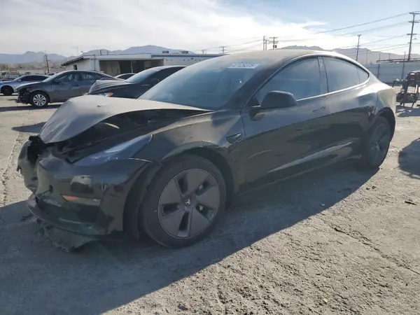 5YJ3E1EA1NF318417 2022 TESLA MODEL 3 - Image 1