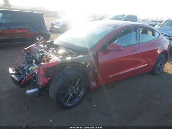 5YJ3E1EA1NF318496 2022 TESLA MODEL 3 - Image 2