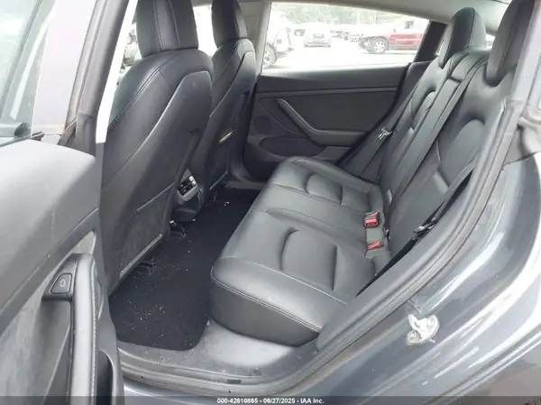 5YJ3E1EA1NF329580 2022 TESLA MODEL 3 - Image 8