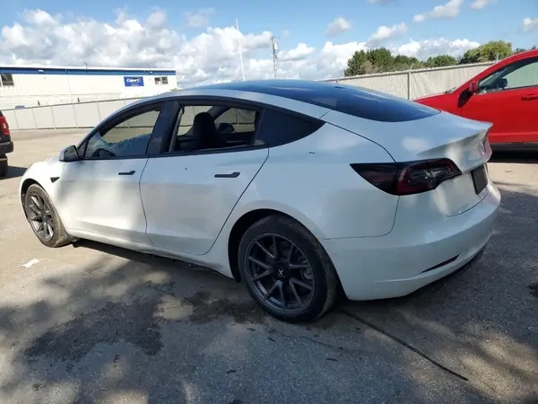 5YJ3E1EA1NF332804 2022 TESLA MODEL 3 - Image 2