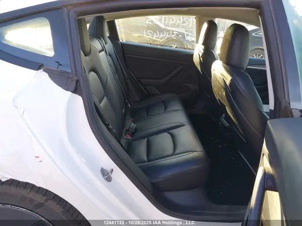 5YJ3E1EA1NF344421 2022 TESLA MODEL 3 - Image 8