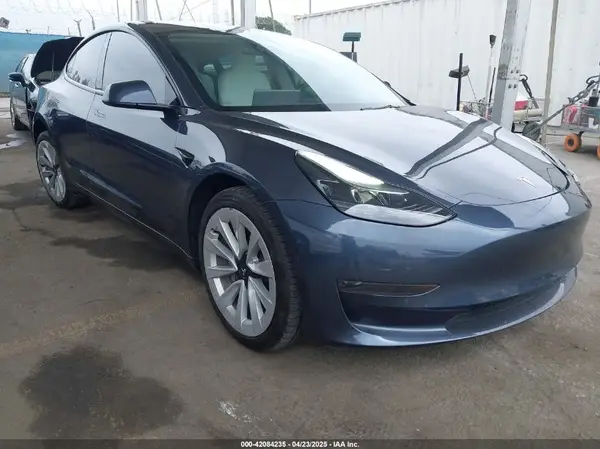 5YJ3E1EA1NF346766 2022 TESLA MODEL 3 - Image 1