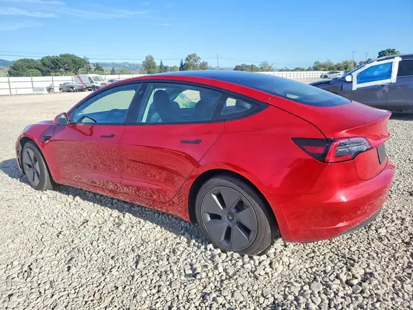 5YJ3E1EA1NF351479 2022 TESLA MODEL 3 - Image 2
