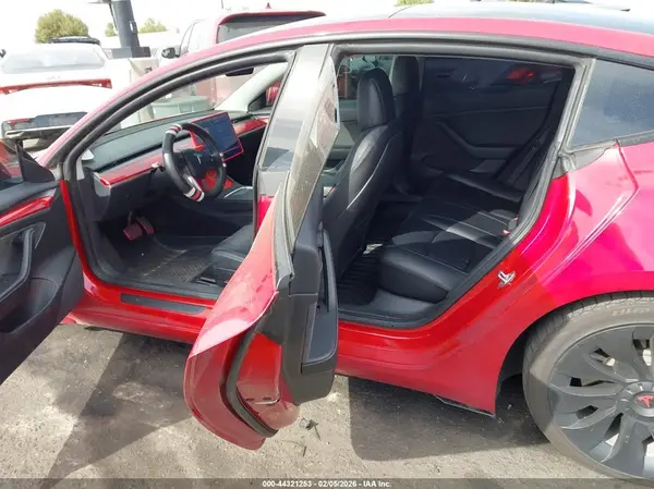 5YJ3E1EA1NF352647 2022 TESLA MODEL 3 - Image 8
