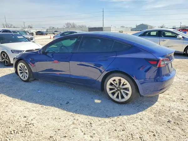 5YJ3E1EA1NF355077 2022 TESLA MODEL 3 - Image 2