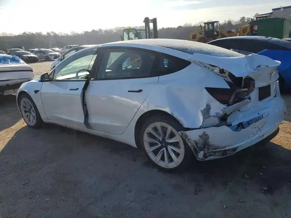 5YJ3E1EA1NF368699 2022 TESLA MODEL 3 - Image 2