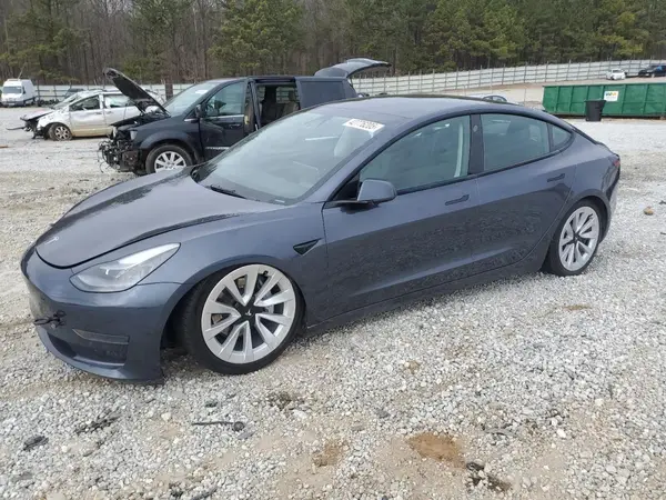 5YJ3E1EA1NF369349 2022 TESLA MODEL 3 - Image 1