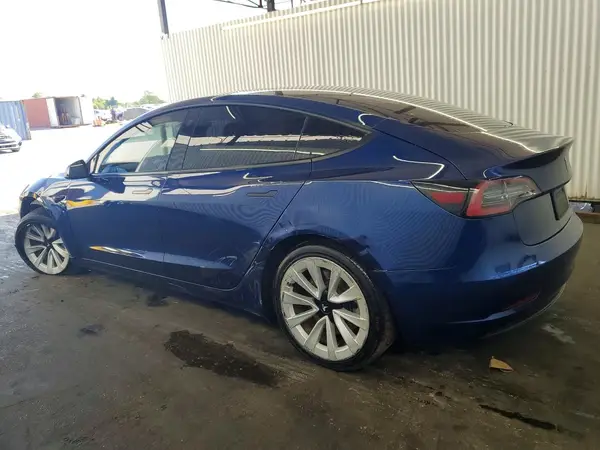 5YJ3E1EA1NF370145 2022 TESLA MODEL 3 - Image 2