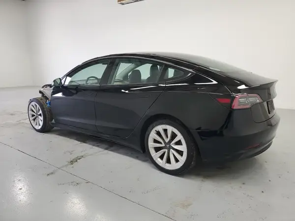 5YJ3E1EA1NF370565 2022 TESLA MODEL 3 - Image 2