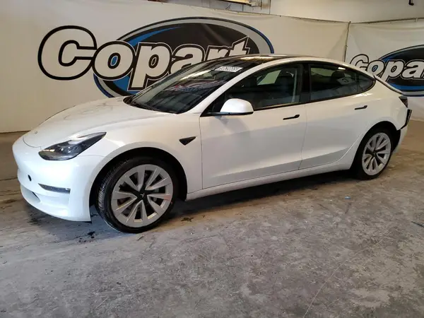 5YJ3E1EA1NF371389 2022 TESLA MODEL 3 - Image 1