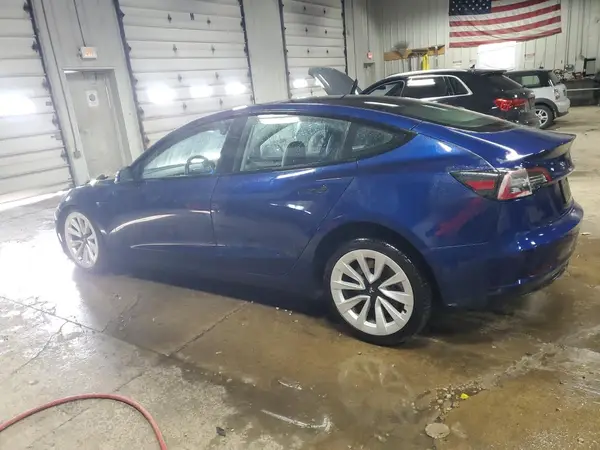 5YJ3E1EA1NF372302 2022 TESLA MODEL 3 - Image 2