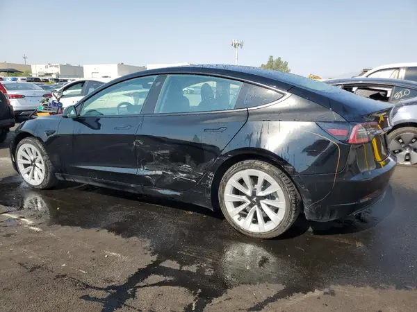5YJ3E1EA1NF372395 2022 TESLA MODEL 3 - Image 2