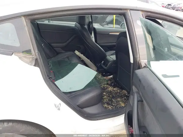 5YJ3E1EA1PF383478 2023 TESLA MODEL 3 - Image 8