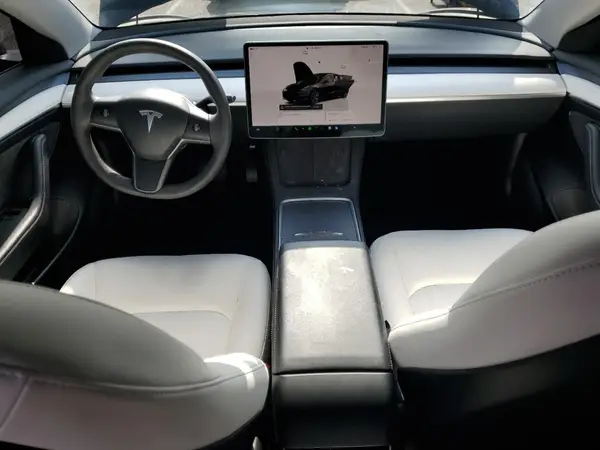 5YJ3E1EA1PF383996 2023 TESLA MODEL 3 - Image 8