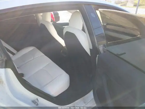 5YJ3E1EA1PF384209 2023 TESLA MODEL 3 - Image 8
