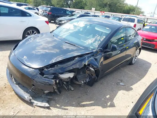 5YJ3E1EA1PF384369 2023 TESLA MODEL 3 - Image 2