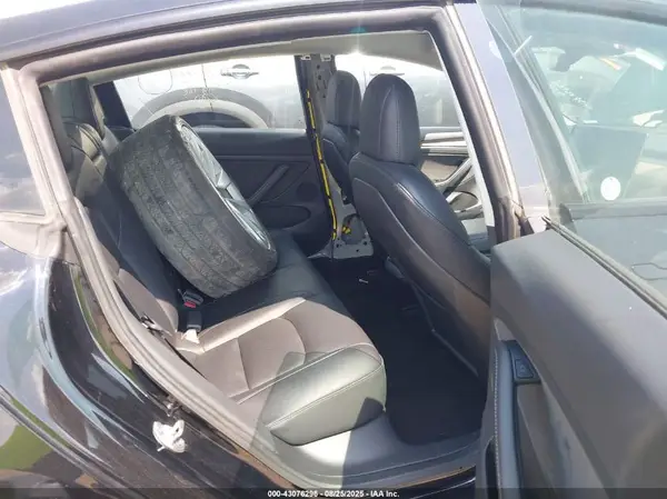 5YJ3E1EA1PF384369 2023 TESLA MODEL 3 - Image 8