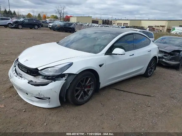 5YJ3E1EA1PF384890 2023 TESLA MODEL 3 - Image 2