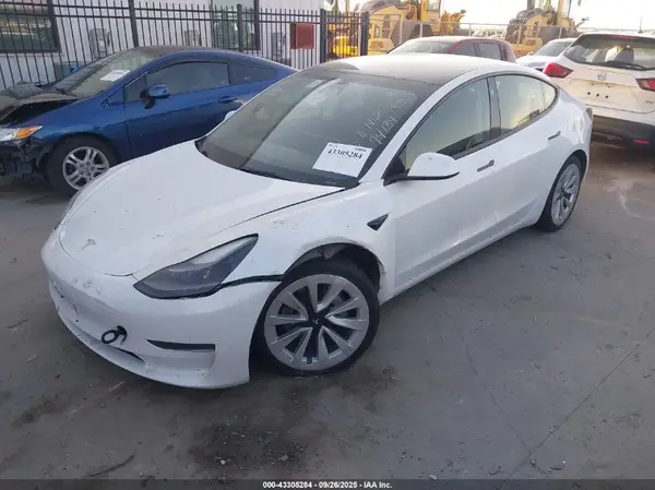 5YJ3E1EA1PF384968 2023 TESLA MODEL 3 - Image 2