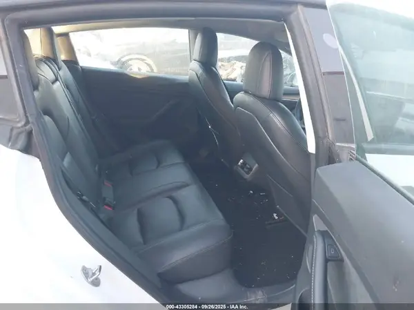 5YJ3E1EA1PF384968 2023 TESLA MODEL 3 - Image 8
