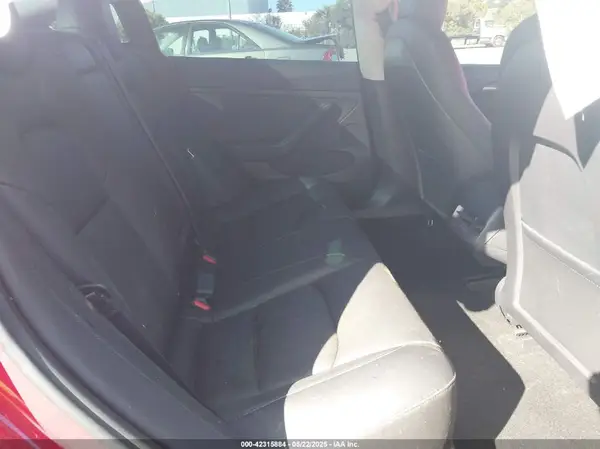 5YJ3E1EA1PF385490 2023 TESLA MODEL 3 - Image 8