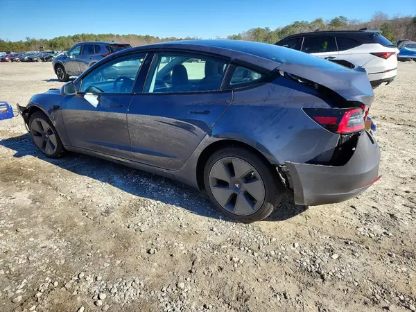 5YJ3E1EA1PF398076 2023 TESLA MODEL 3 - Image 2